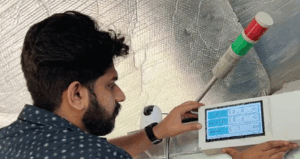 കൃഷിയിടത്തിൽ പോകാതെ ഈർപ്പവും താപവും നിയന്ത്രിക്കാൻ ‘അഗ്രോ ട്രാക്ക്’; വിജയമായി വിദ്യാർഥി സംരംഭം